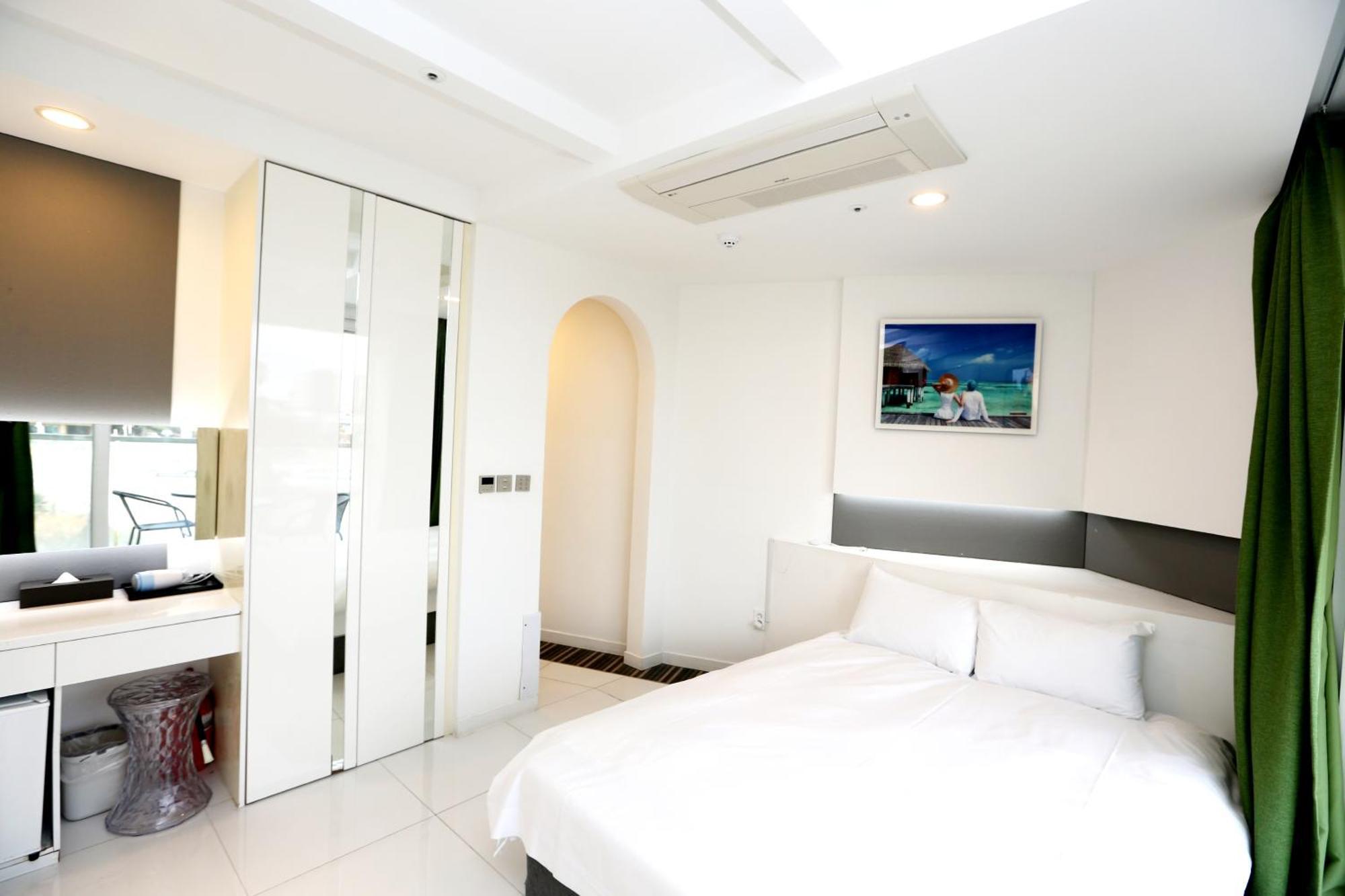 Hamdeok Beach Stay Чеджудо Экстерьер фото